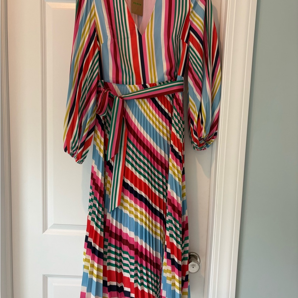 Boden dress NWT 8 V Neck pleated midi dress Multicolor Striped, gorgeous! - Picture 6 of 14